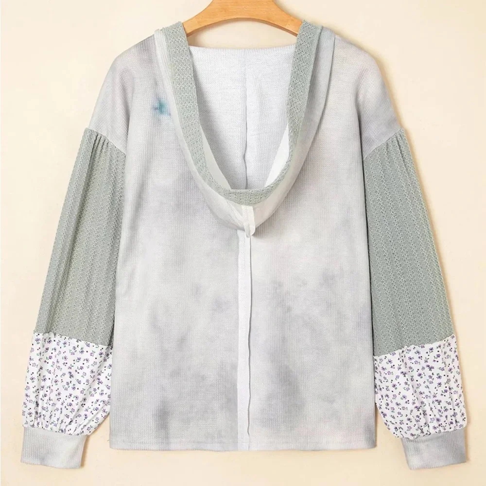 🔥 NEW! POL Floral Patched Waffle Textured V Neck Casual Hooded Top Sz. Large - Picture 4 of 5